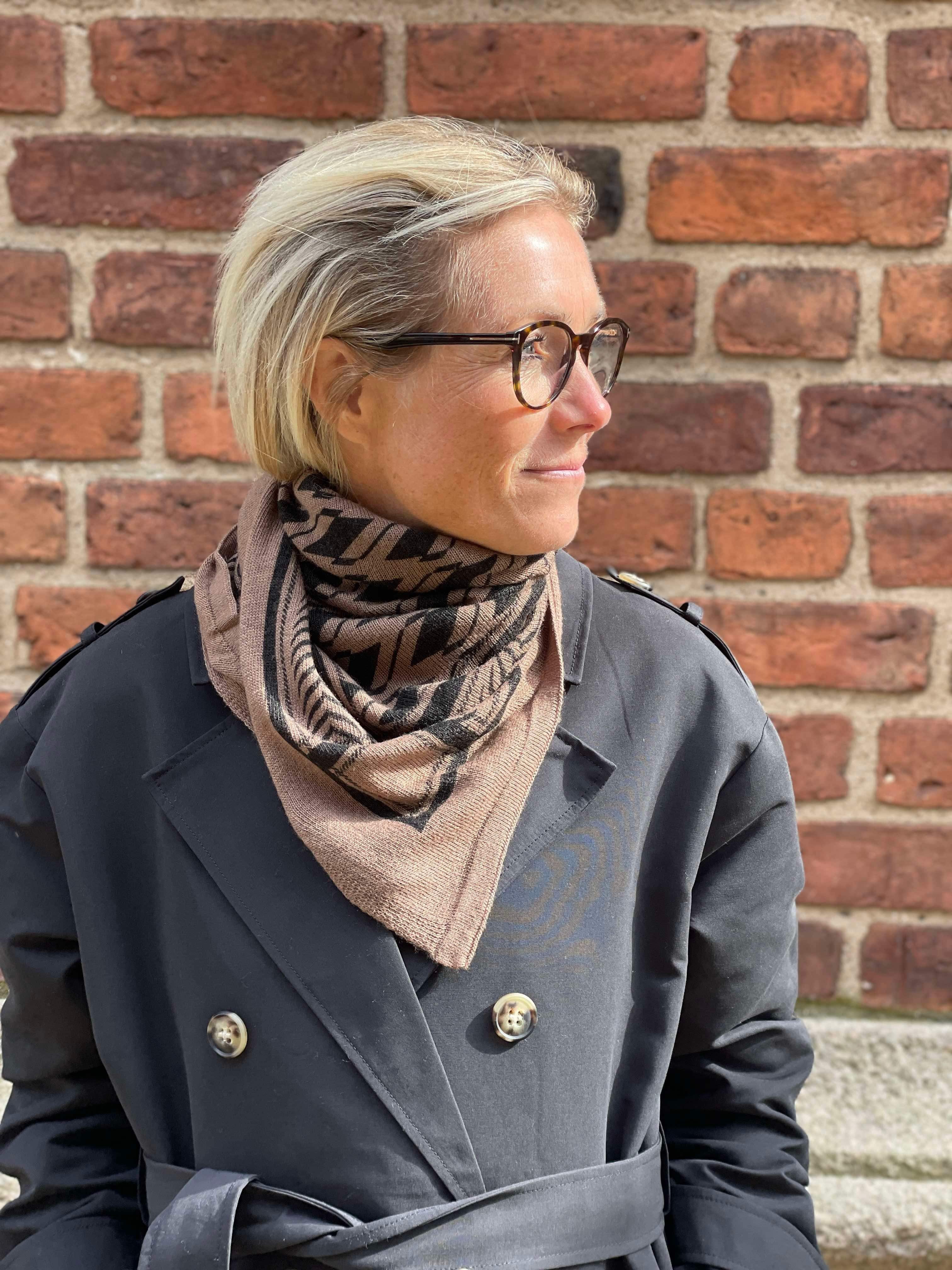 PCNOVIS Scarf - Fossil